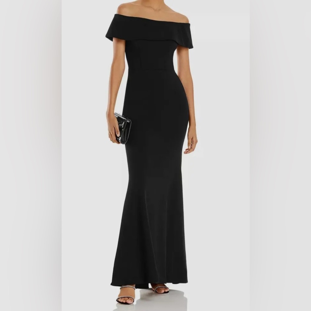 AQUA Off-the-Shoulder Crêpe Gown - Size 8 (Runs Small)